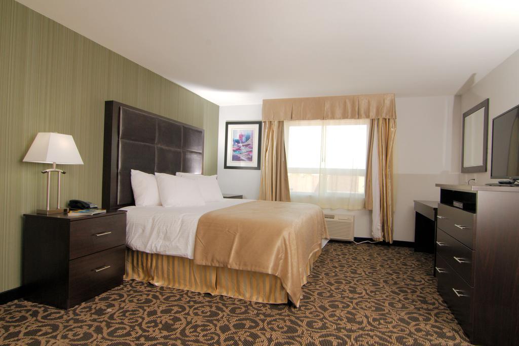 Paradise Inn And Suites Redwater Pokoj fotografie